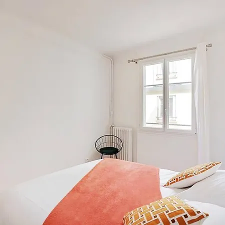 Apartment Lumineux 2 Pieces Batignolles Paris